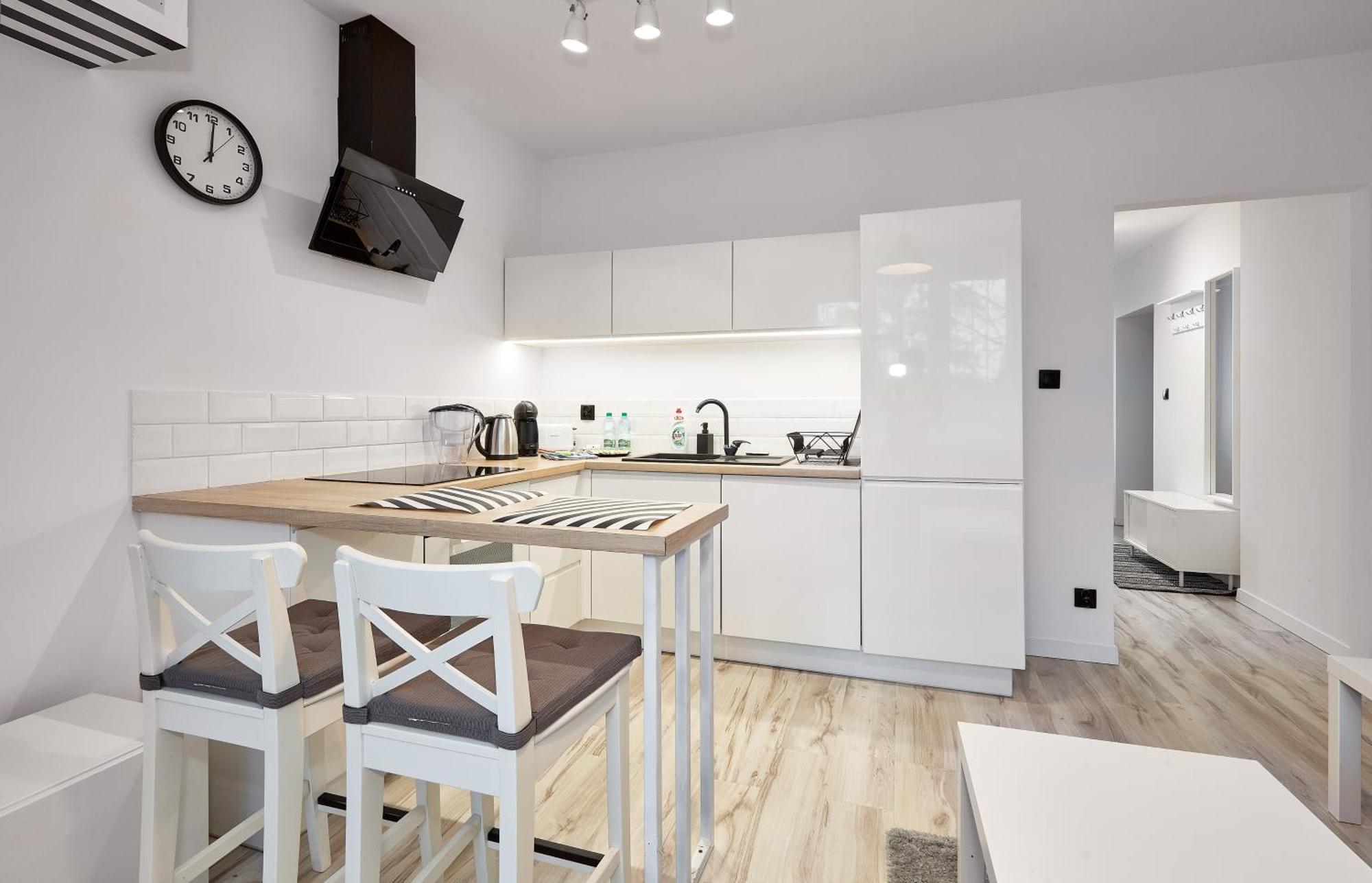Malta Homely Apartment Познань Экстерьер фото