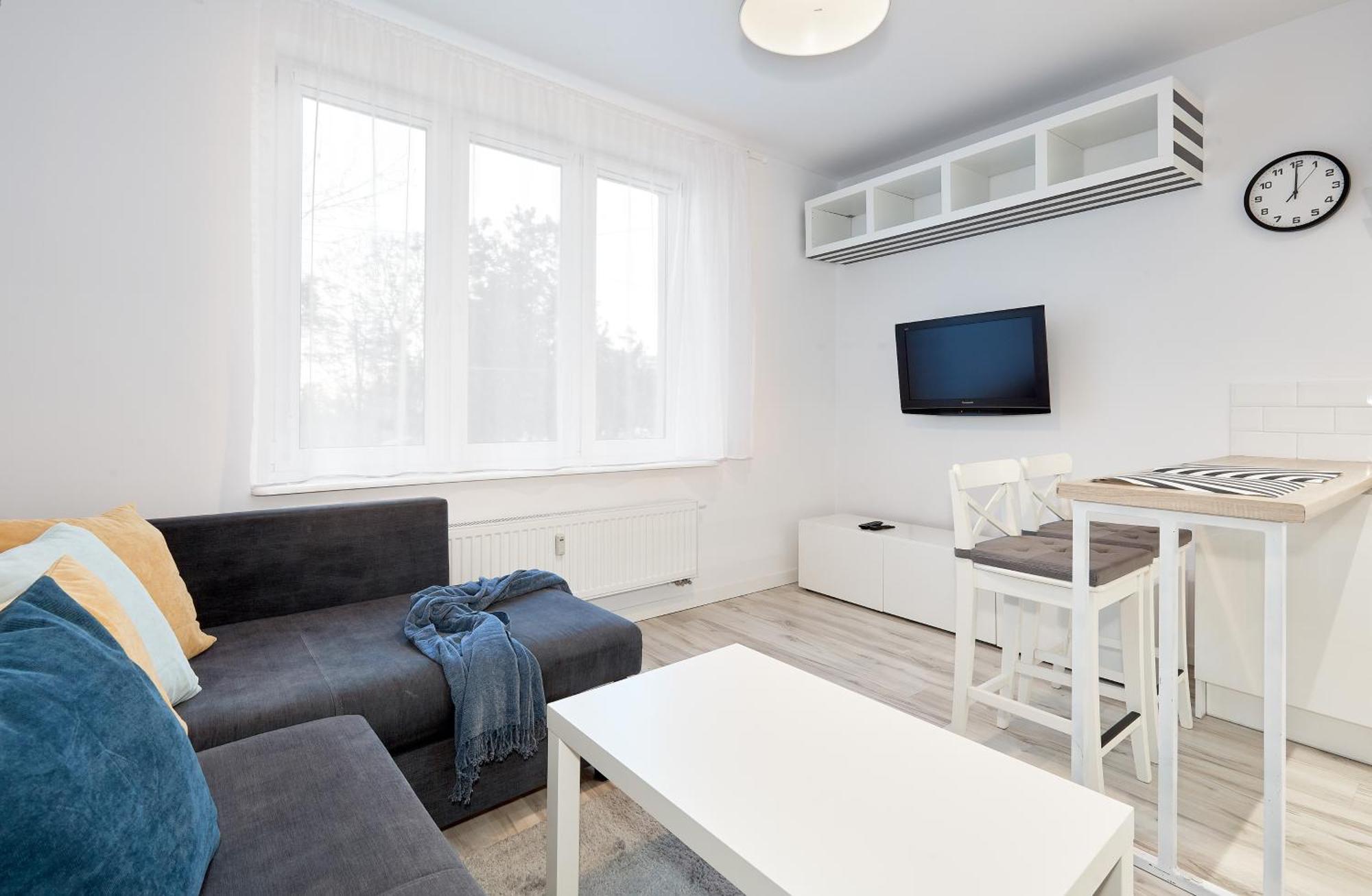 Malta Homely Apartment Познань Экстерьер фото